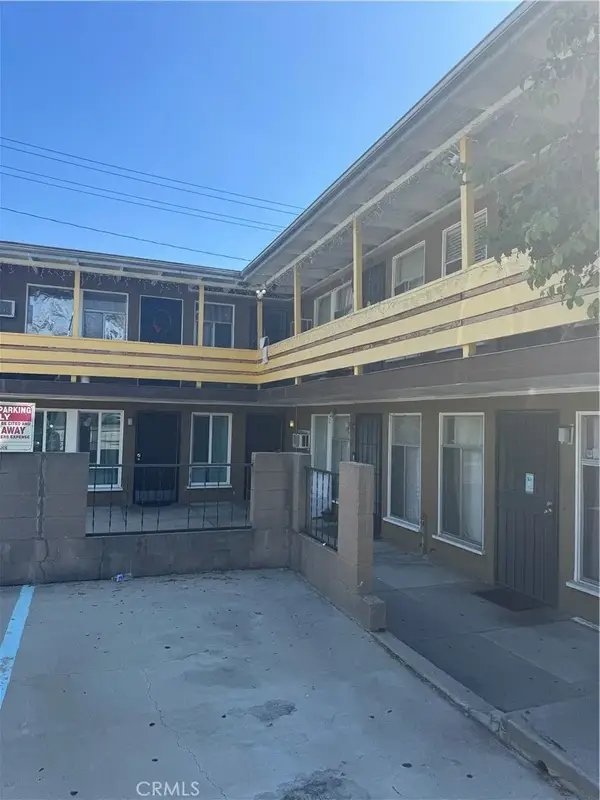 1830 E Villa Street, Pasadena, CA 91107