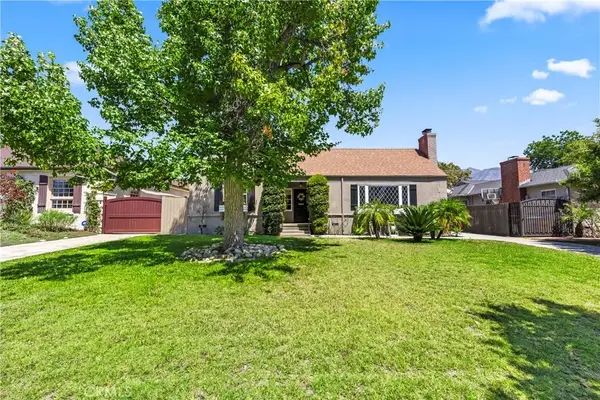 2205 Las Lunas Street, Pasadena, CA 91107