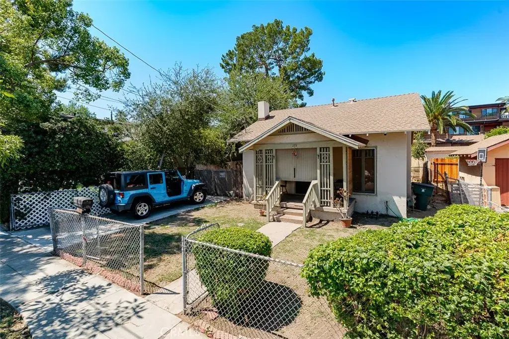 459 N Wilson Avenue, Pasadena, CA 91106 - Image #1