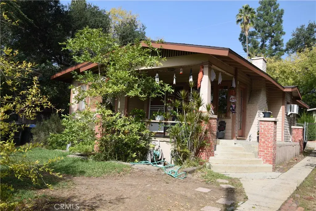 1247 E Topeka, Pasadena, CA 91104 - #1