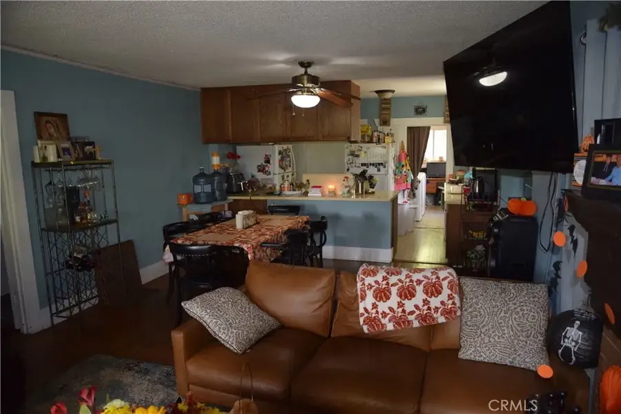 1247 E Topeka, Pasadena, CA 91104 - #3