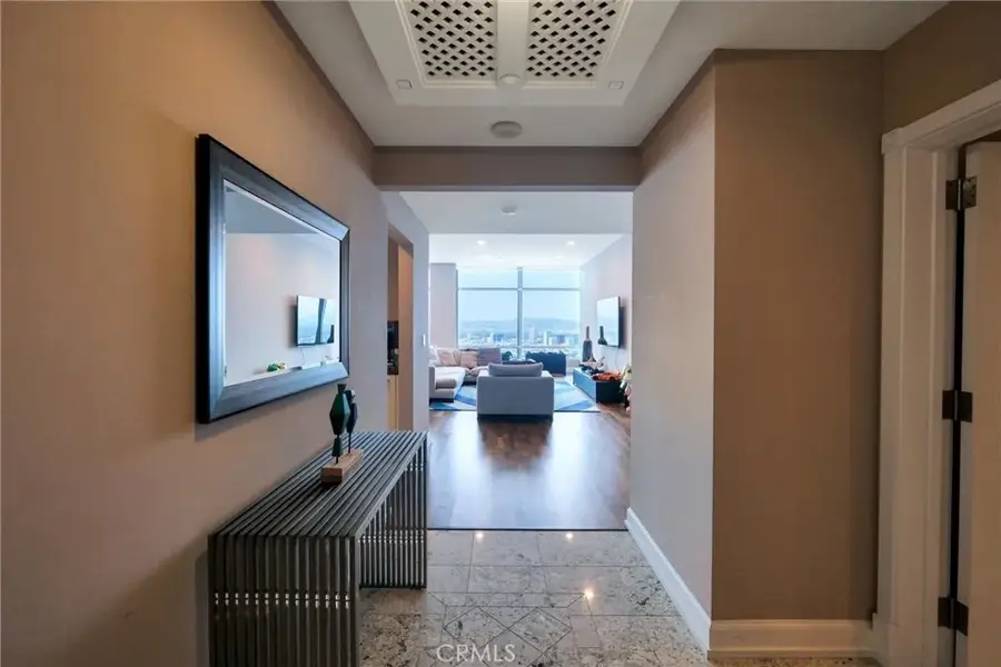 900 W Olympic Boulevard #45F, Los Angeles, CA 90015 - Image #2