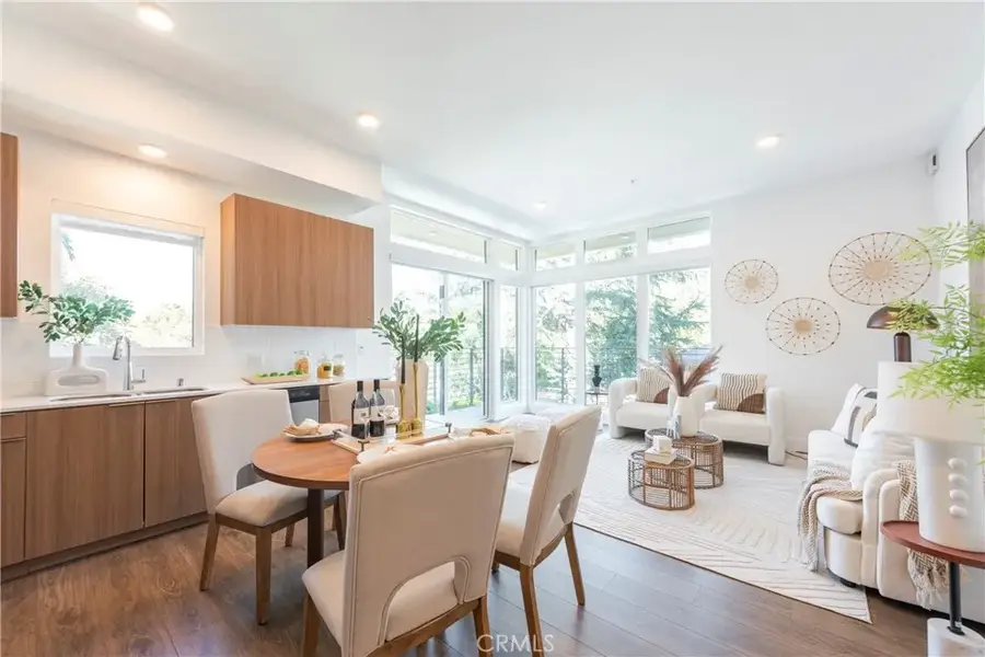 709 E Walnut Street #420, Pasadena, CA 91101 - Image #2