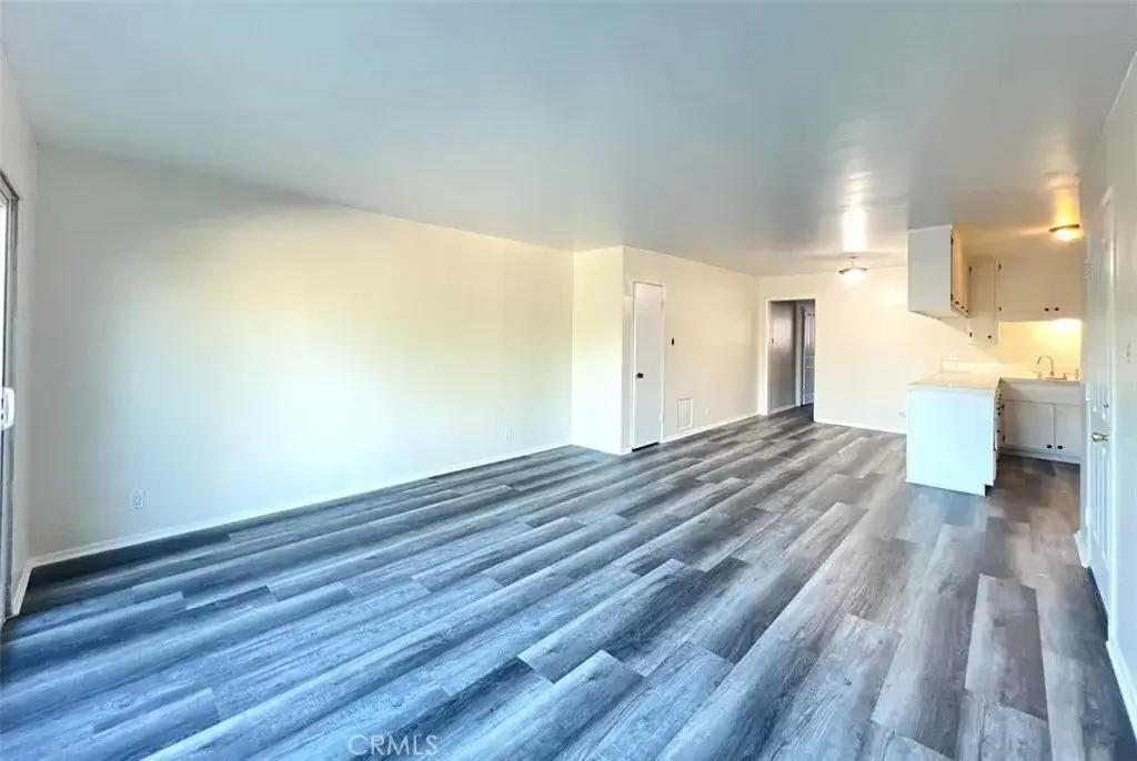 406 W Regent #13, Inglewood, CA 90301 - Image #1
