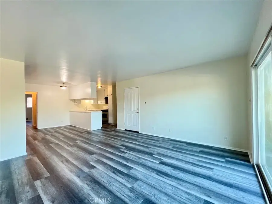 406 W Regent #13, Inglewood, CA 90301 - Image #3