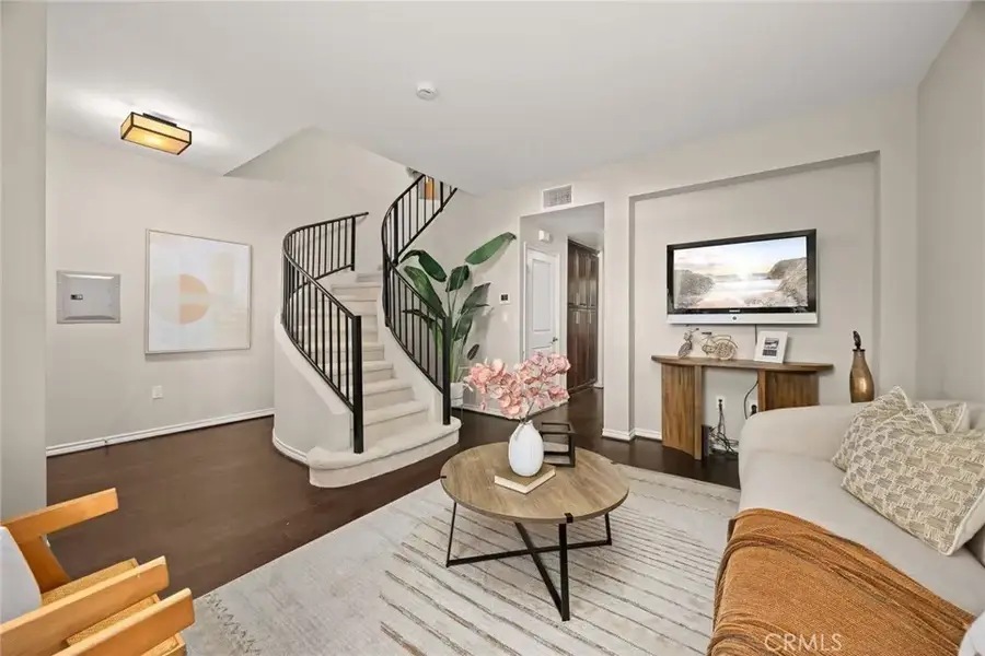 87 E Commonwealth #1A, Alhambra, CA 91801 - Image #3