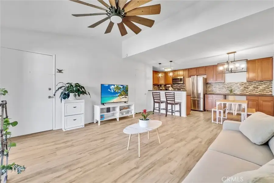 23276 Orange Avenue #8, Lake Forest, CA 92630 - Image #3