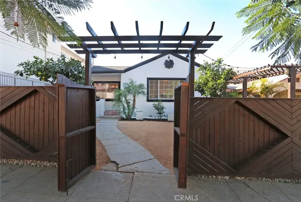 1361 Armadale Avenue, Los Angeles, CA 90042 - Image #1