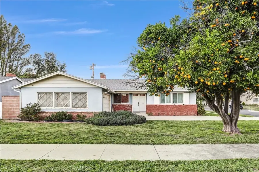 19831 Gresham, Northridge, CA 91324 - #2