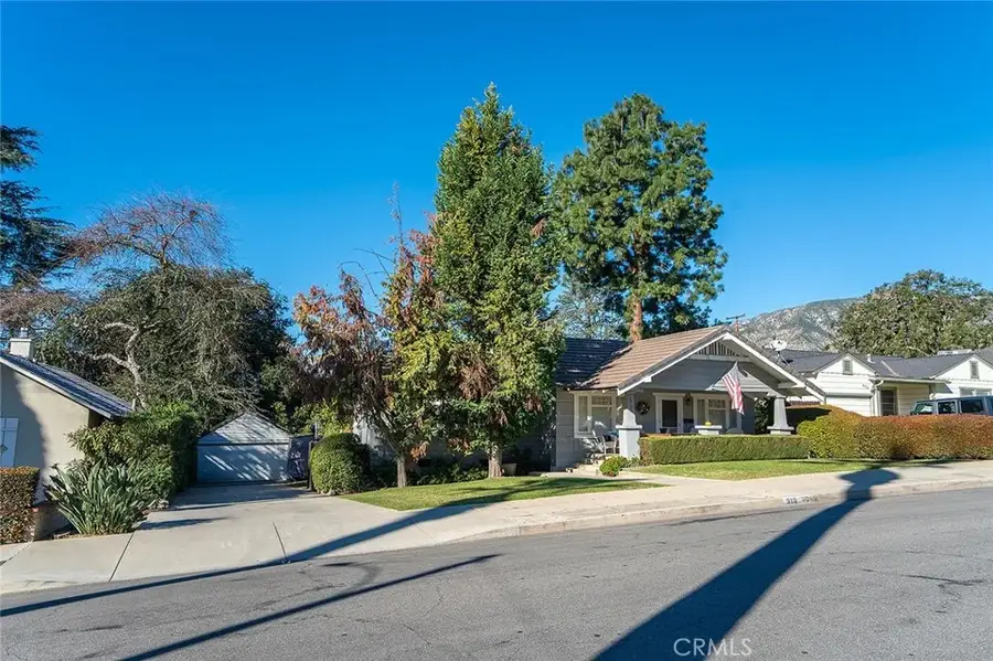 319 N Encinitas Avenue, Monrovia, CA 91016 - Image #2