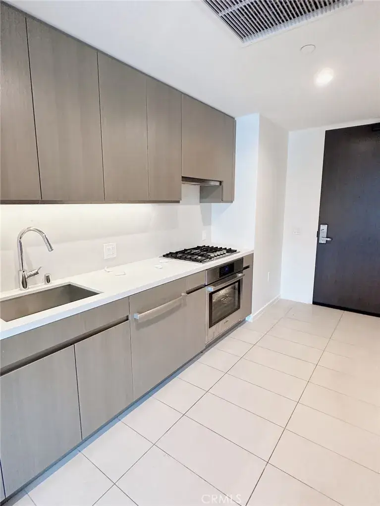 889 Francisco #2505, Los Angeles, CA 90017 - #2