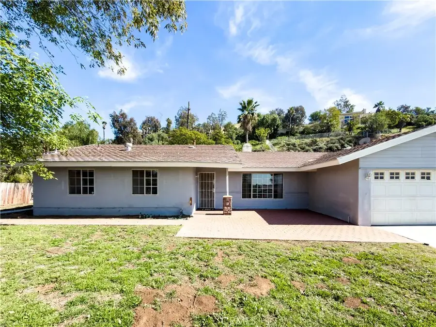 7774 Lakeside Dr, Jurupa Valley, CA 92509 - #3