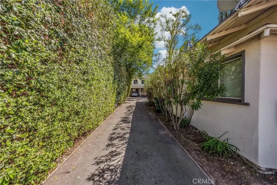 1562 N Lake Avenue, Pasadena, CA 91104 - #3