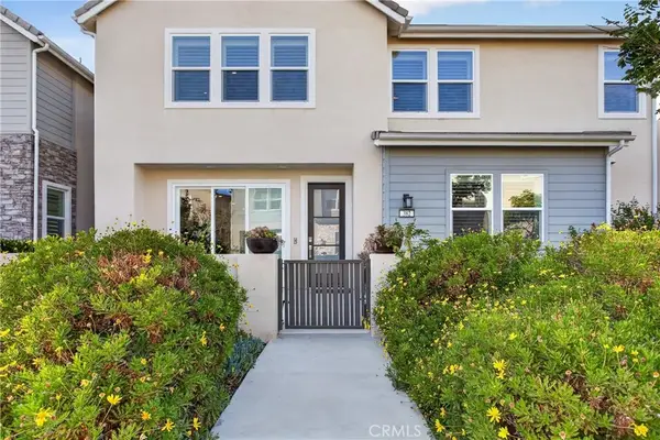382 Chorus, Irvine, CA 92618