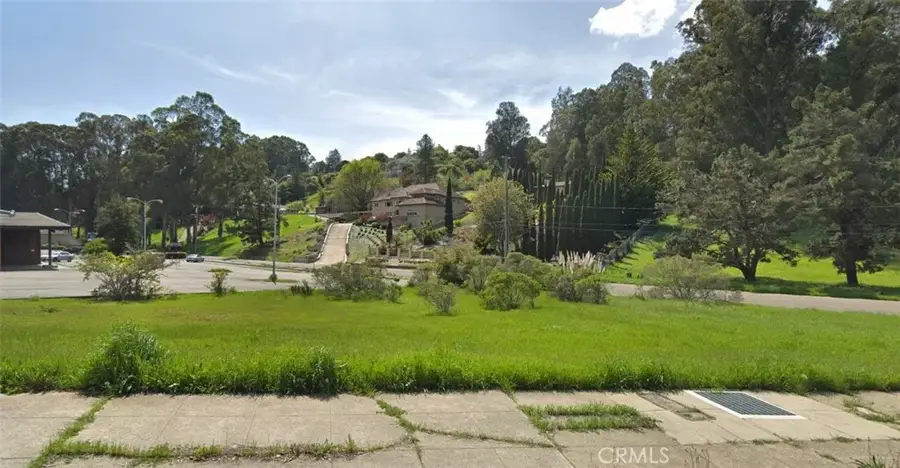 4600 Grass Valley, Oakland, CA 94605 - #2