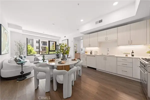 709 E Walnut Street #227, Pasadena, CA 91101