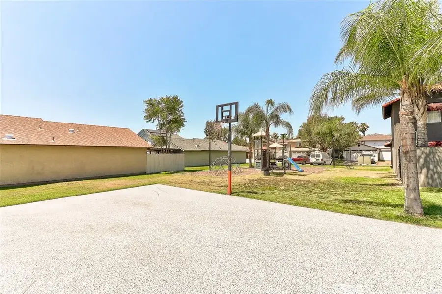 8936 Summerwood Way, Fontana, CA 92335 - #3