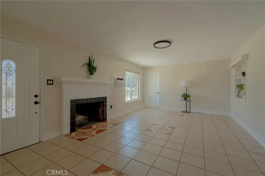 487 Jackson, Colton, CA 92324 - #2
