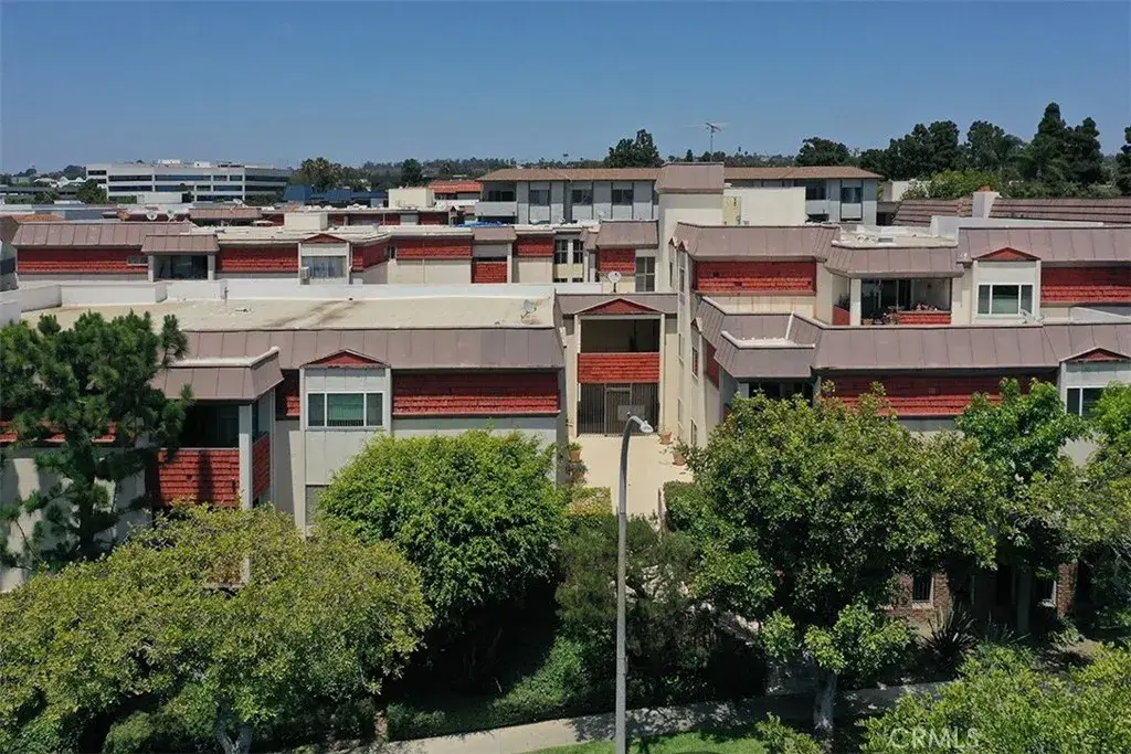 5651 Sumner #109, Culver City, CA 90230 - #1