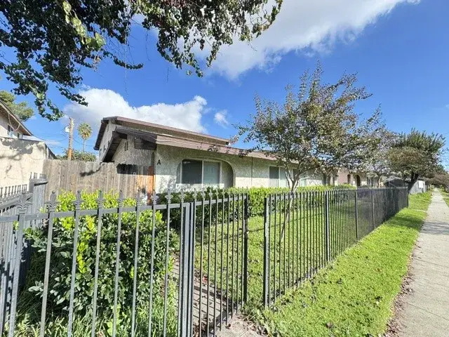 202 E Jackson, Rialto, CA 92376 - #3