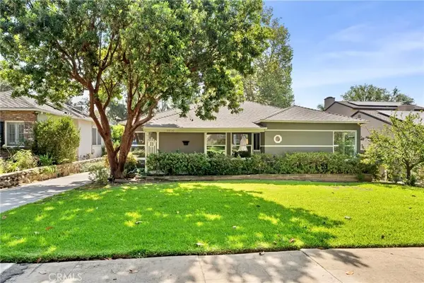 1956 N Roosevelt, Altadena, CA 91001