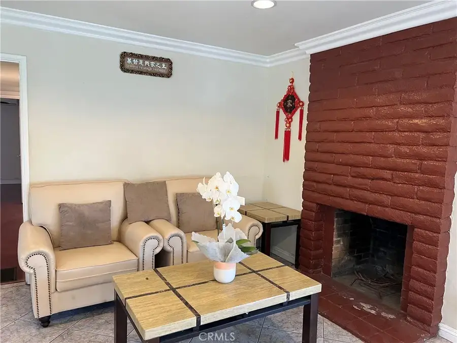 951 E Gaillard, Azusa, CA 91702 - #3
