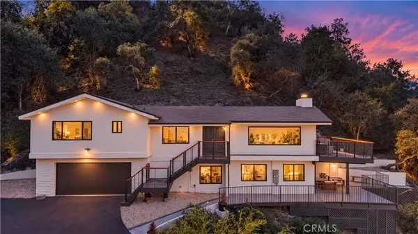 981 Glen Oaks Boulevard, Pasadena, CA 91105
