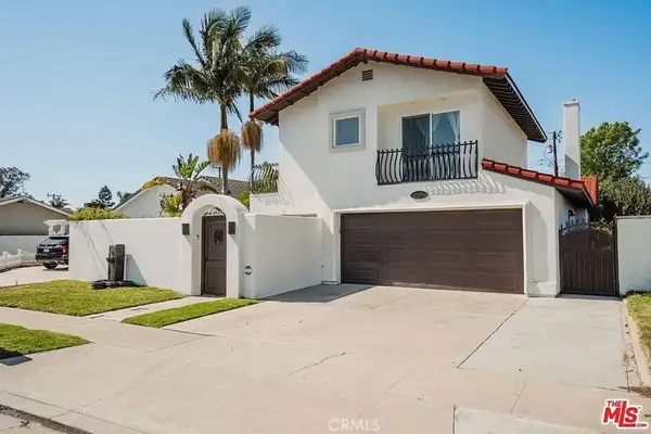 2039 Irvine, Costa Mesa, CA 92627