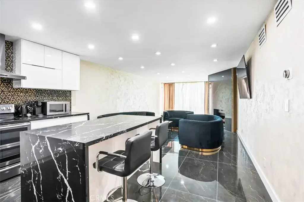 12720 Burbank Boulevard #118, Valley Village, CA 91607 - Image #1