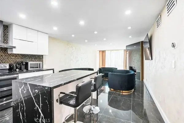 12720 Burbank Boulevard #118, Valley Village, CA 91607