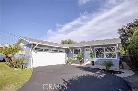 10330 Hillview, Chatsworth, CA 91311