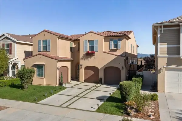 27636 Camellia Drive, Saugus, CA 91350