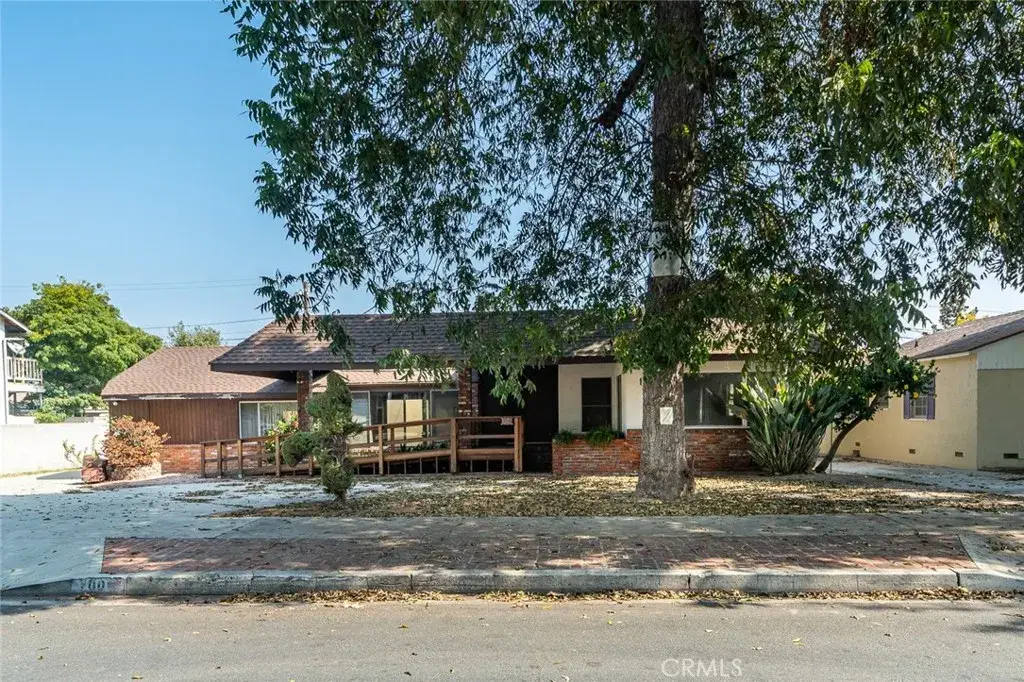 700 S Mariposa Street, Burbank, CA 91506 - Image #1