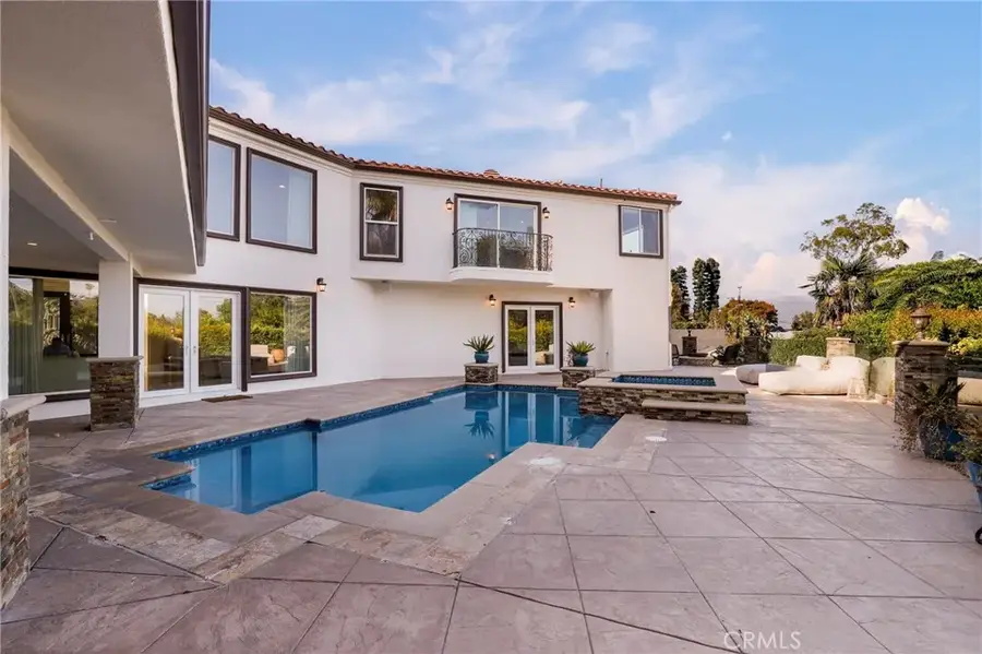 3654 Wrightwood Dr, Studio City, CA 91604 - Image #2