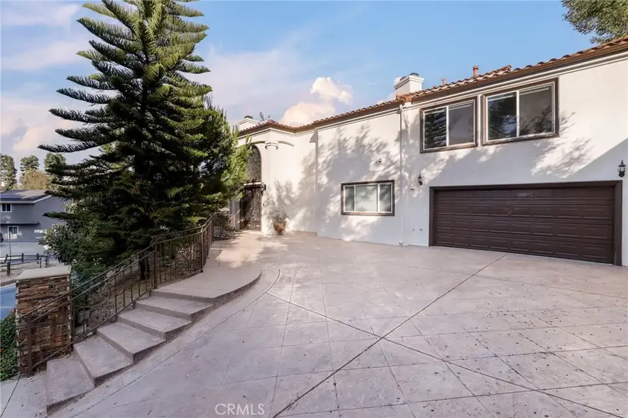 3654 Wrightwood Dr, Studio City, CA 91604 - Image #3
