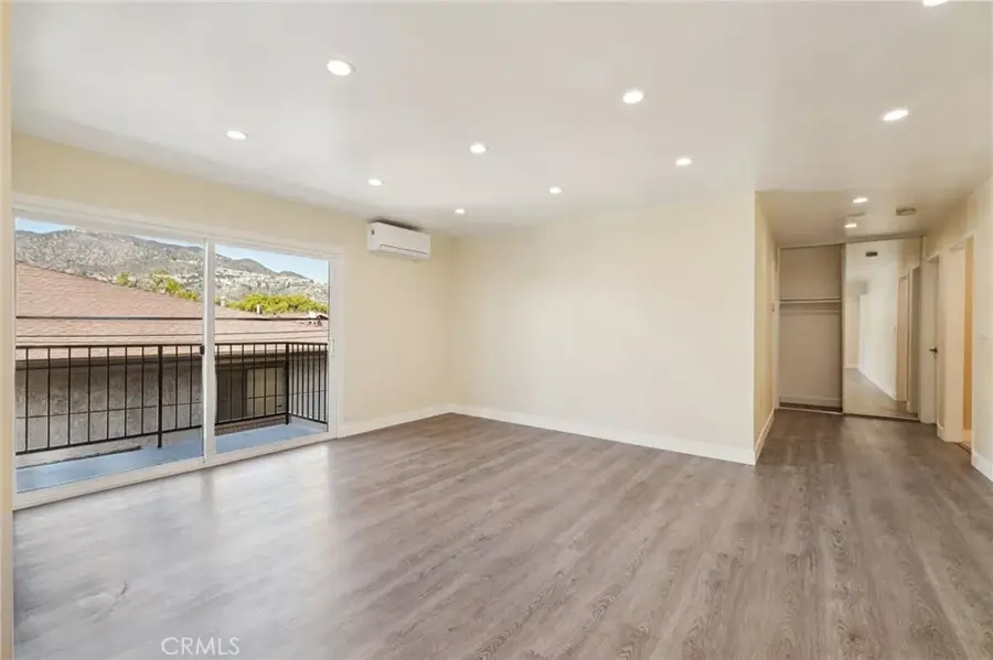 409 Burchett #210, Glendale, CA 91203 - Image #2
