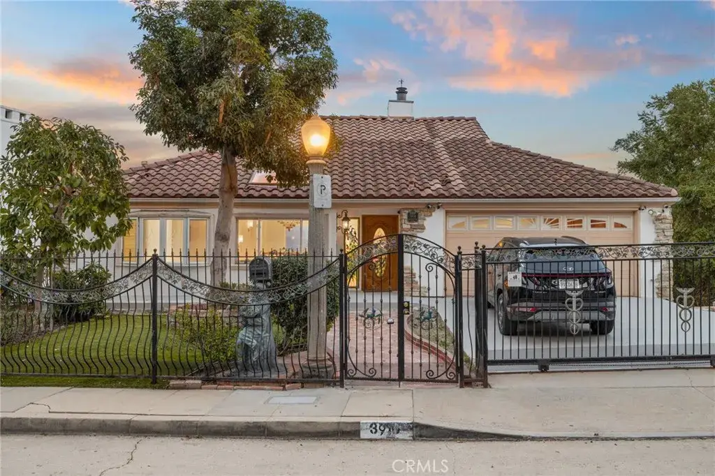 3916 Carnavon, Los Angeles, CA 90027 - Image #1