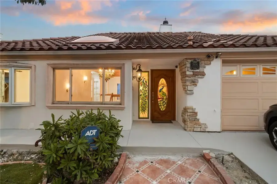 3916 Carnavon, Los Angeles, CA 90027 - Image #2