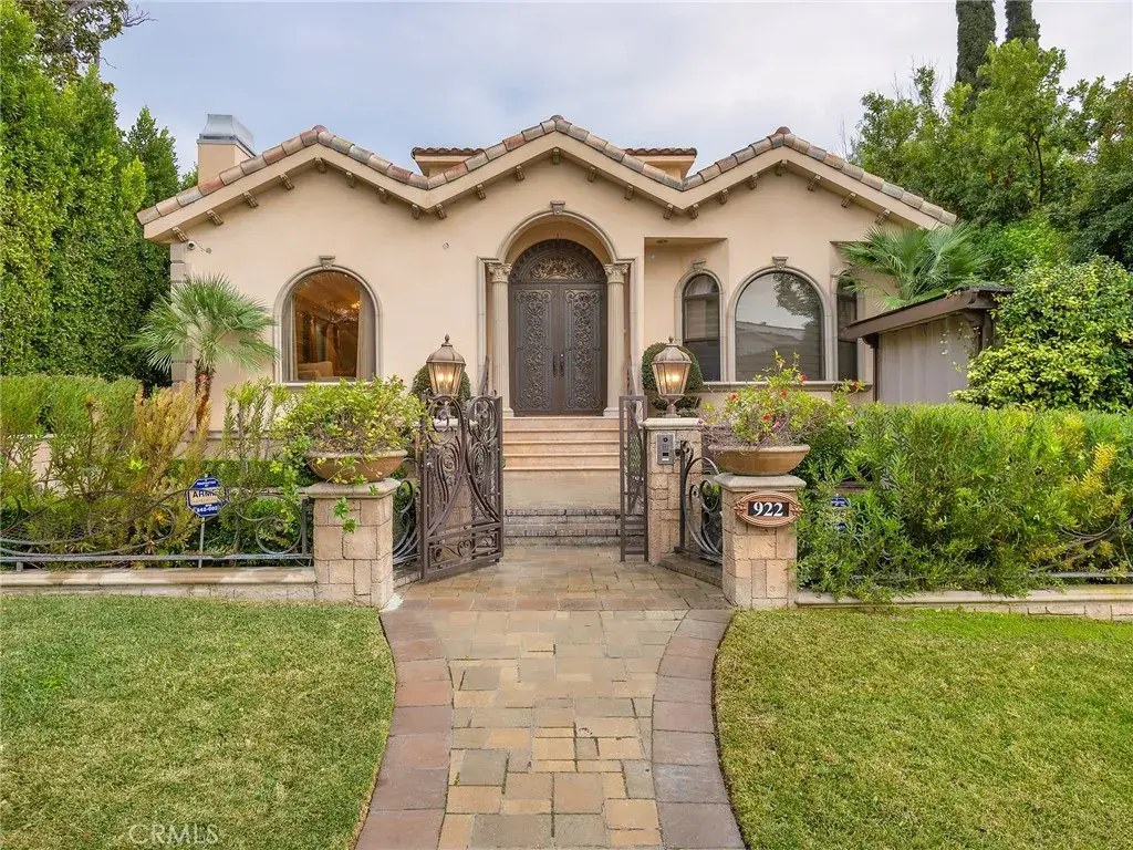 922 E Providencia Avenue, Burbank, CA 91501 - Image #1