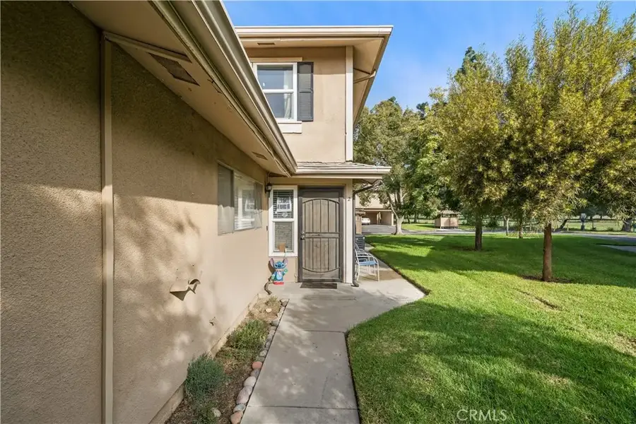 1025 W Calle De La Luna, Azusa, CA 91702 - Image #3