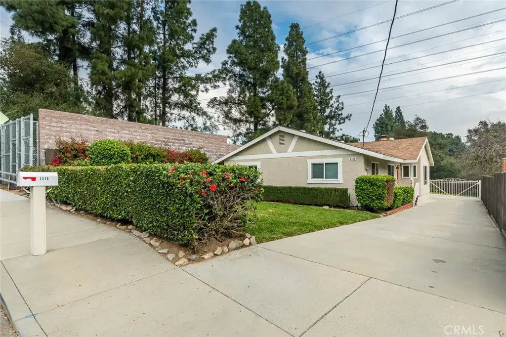 4318 Alta Canyada, La Canada Flintridge, CA 91011 - Image #1
