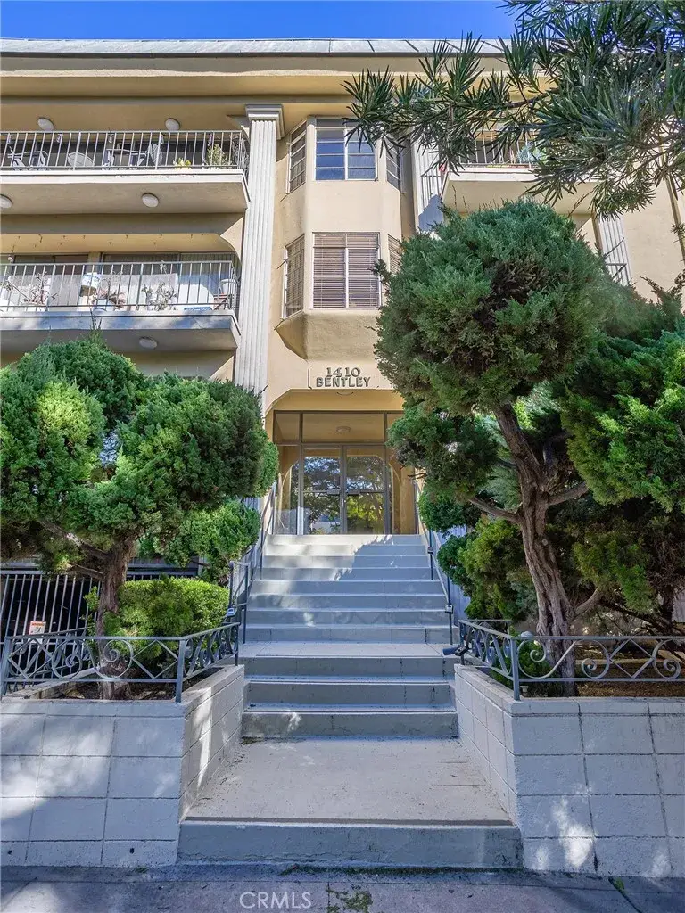 1410 S Bentley Avenue #103, Los Angeles, CA 90025 - Image #2