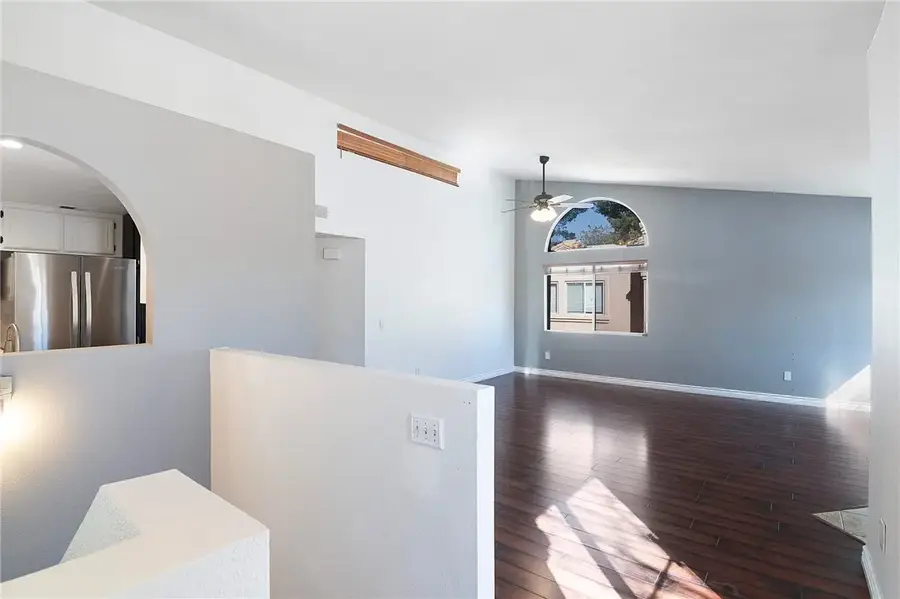 25126 Steinbeck Ave #H, Stevenson Ranch, CA 91381 - Image #2