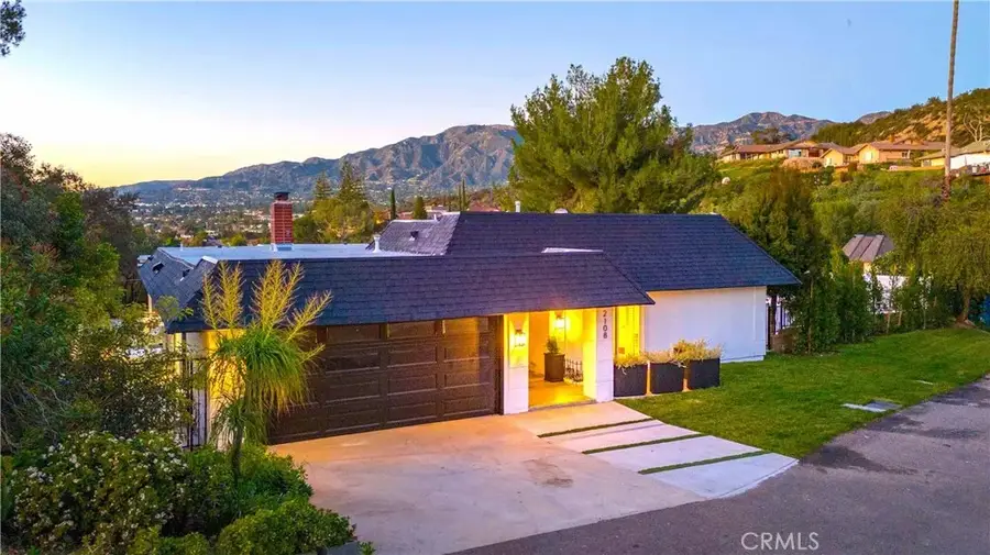 2108 El Arbolita, Glendale, CA 91208 - Image #2