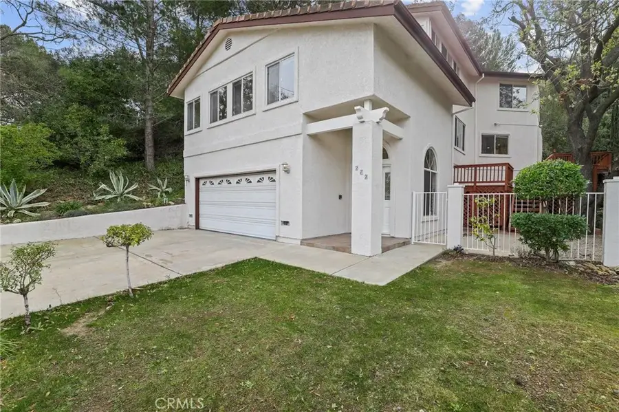 272 Manzanita, Thousand Oaks, CA 91361 - Image #2