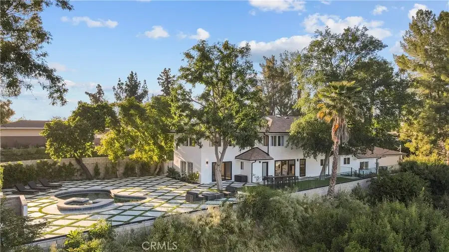 19538 Redwing, Tarzana, CA 91356 - Image #2