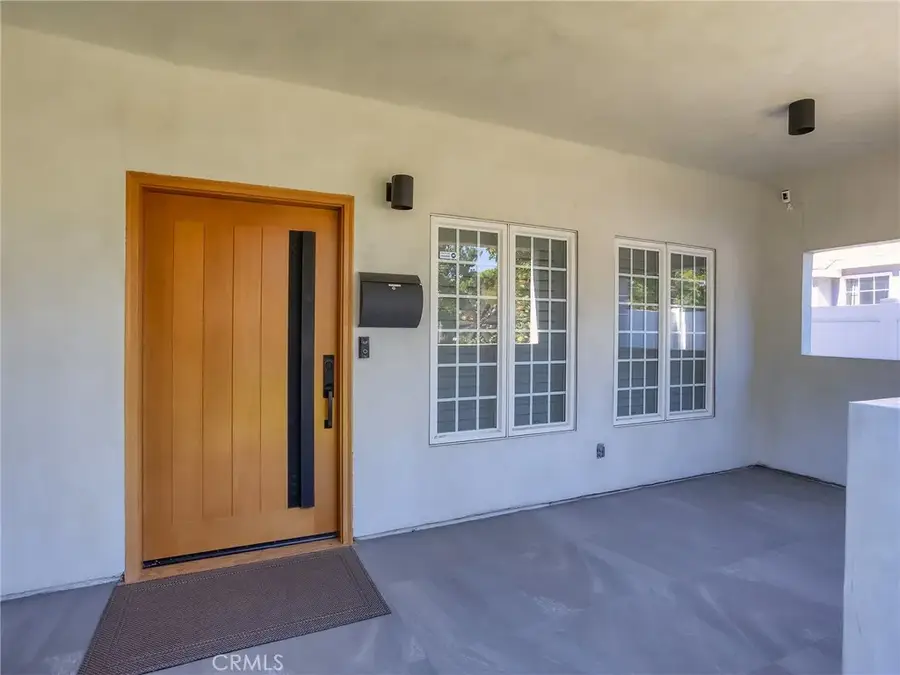 1033 N Pass Avenue, Burbank, CA 91505 - #3