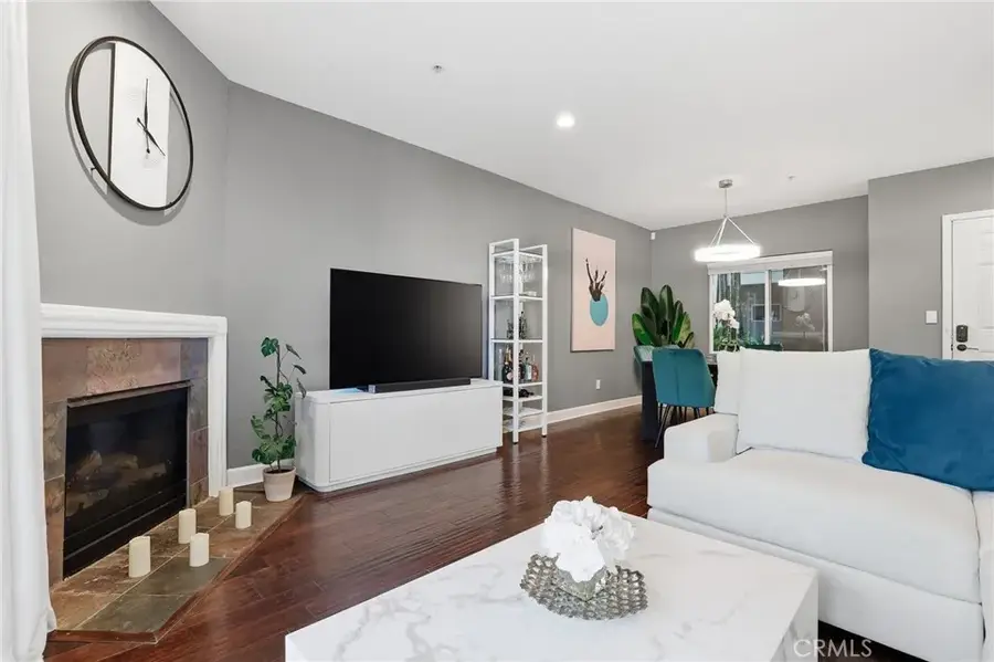 6038 Carlton Way #101, Los Angeles, CA 90028 - #3