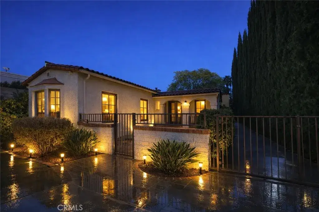 1028 San Rafael, Glendale, CA 91202 - #1