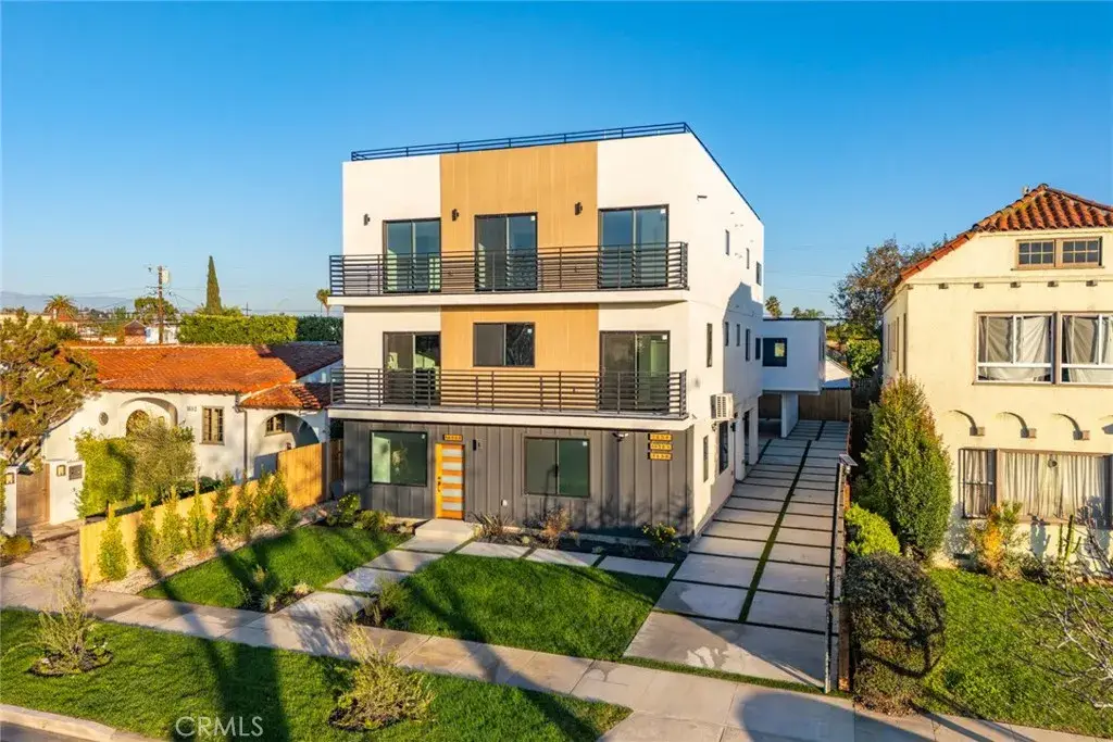 1658 S Hayworth Avenue, Los Angeles, CA 90035 - #1